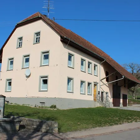 Ferienhaus 2-10 Personen *